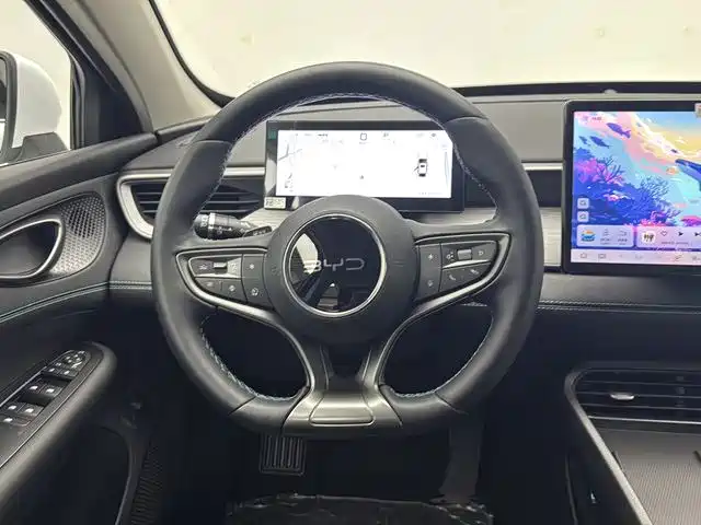 BYD Seal 05 DM-i — фото 13