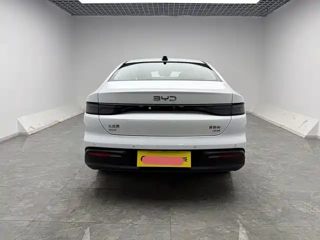 BYD Seal 05 DM-i — фото 3