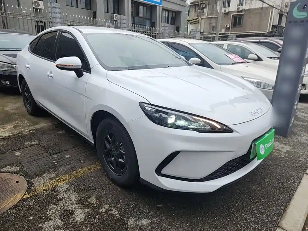 BYD Seal 05 DM-i — фото 3