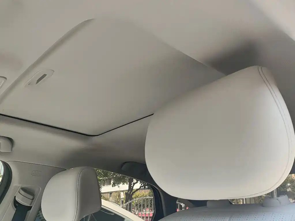 BYD Seal 05 DM-i — фото 12