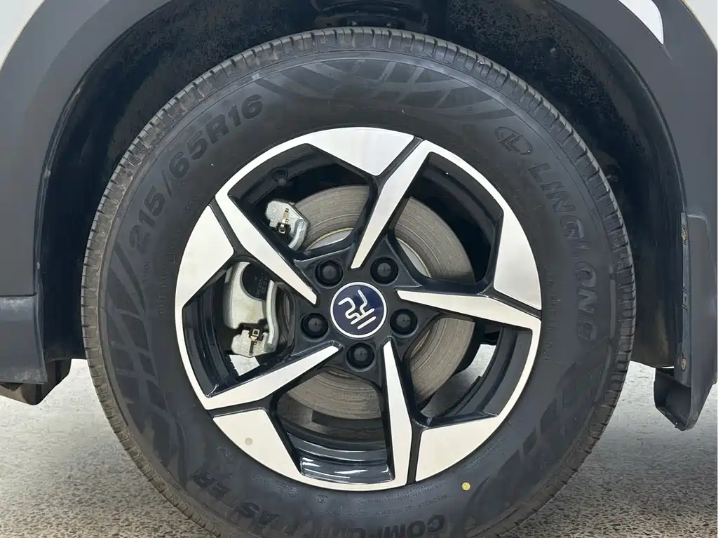 BYD Yuan UP — фото 10