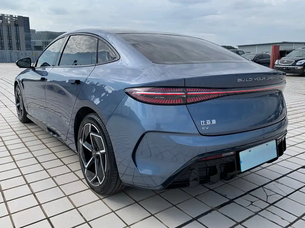BYD Seal — фото 4
