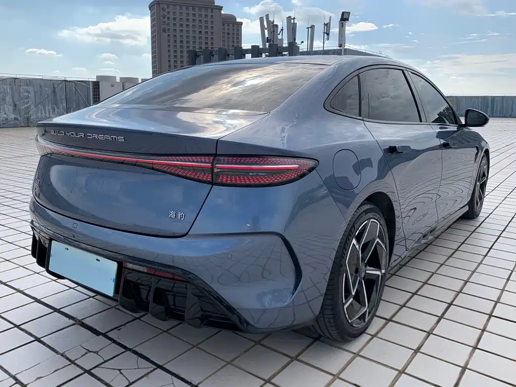 BYD Seal — фото 6