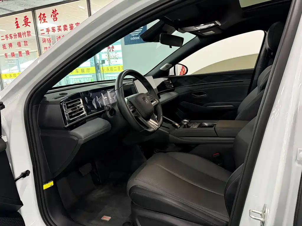 BYD Qin L — фото 4