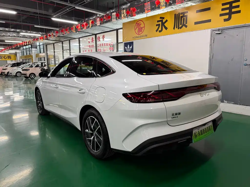 BYD Qin L — фото 7