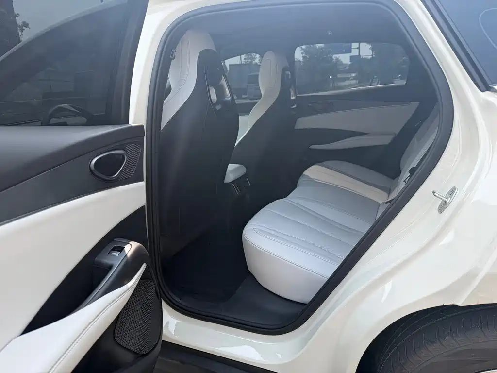 BYD Seal 06 — фото 11