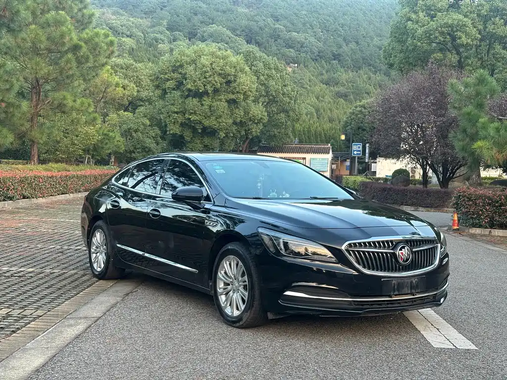 Buick LaCrosse — фото 3