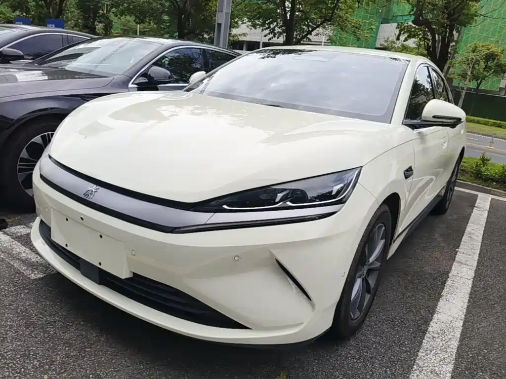 BYD Qin L — фото 2