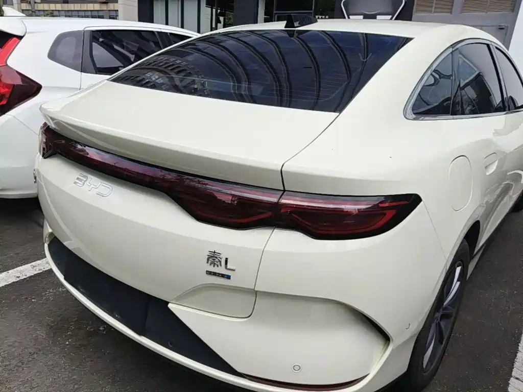 BYD Qin L — фото 7