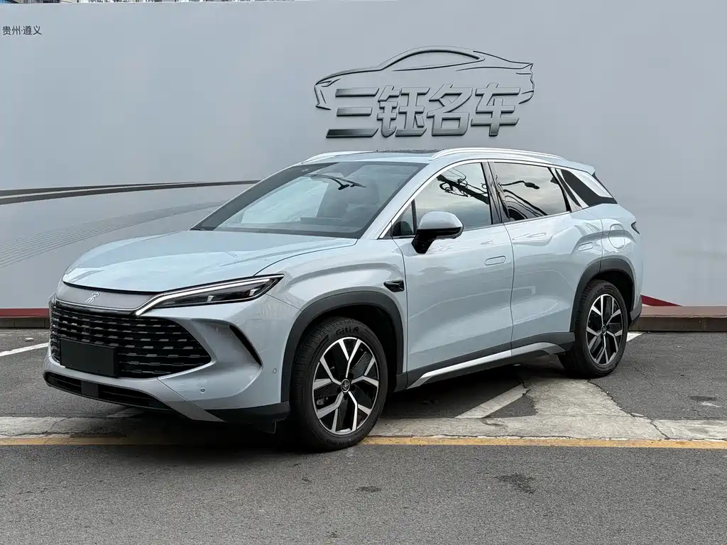BYD L DM-i