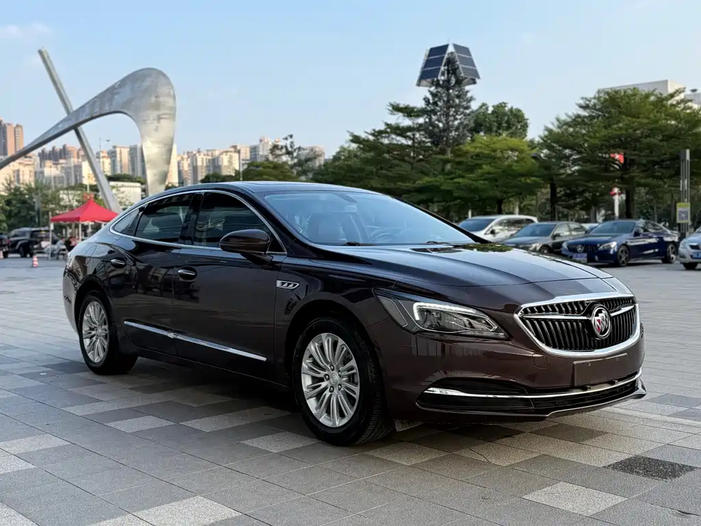 Buick LaCrosse — фото 3