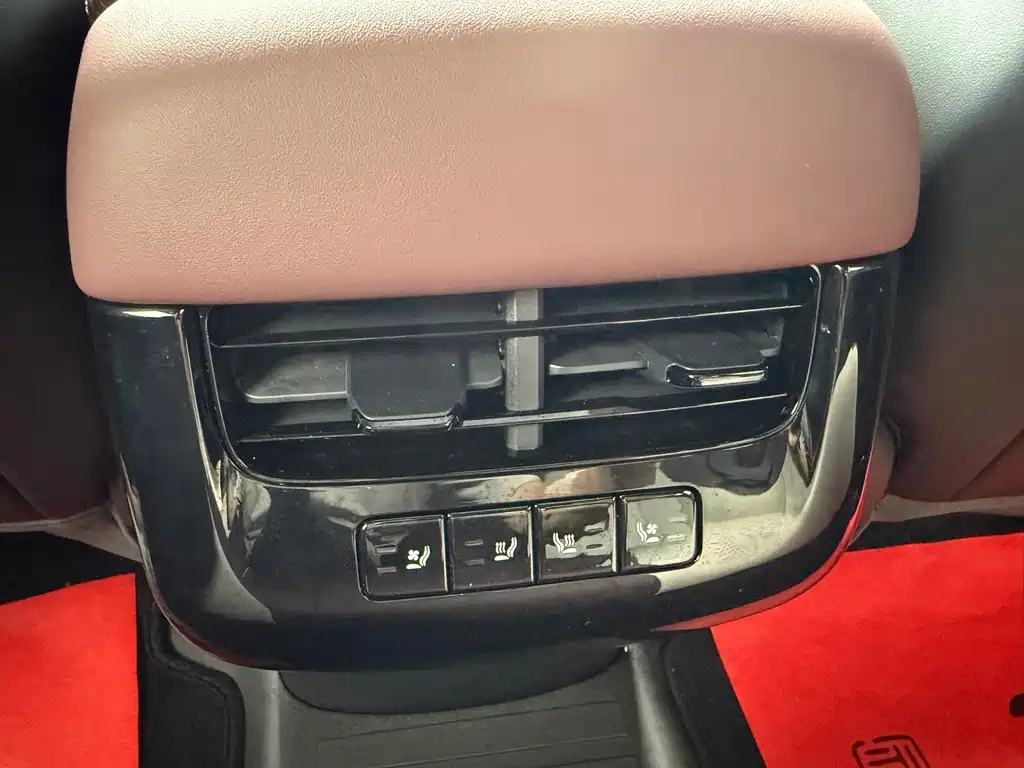 BYD Seal 07 DM-i — фото 6