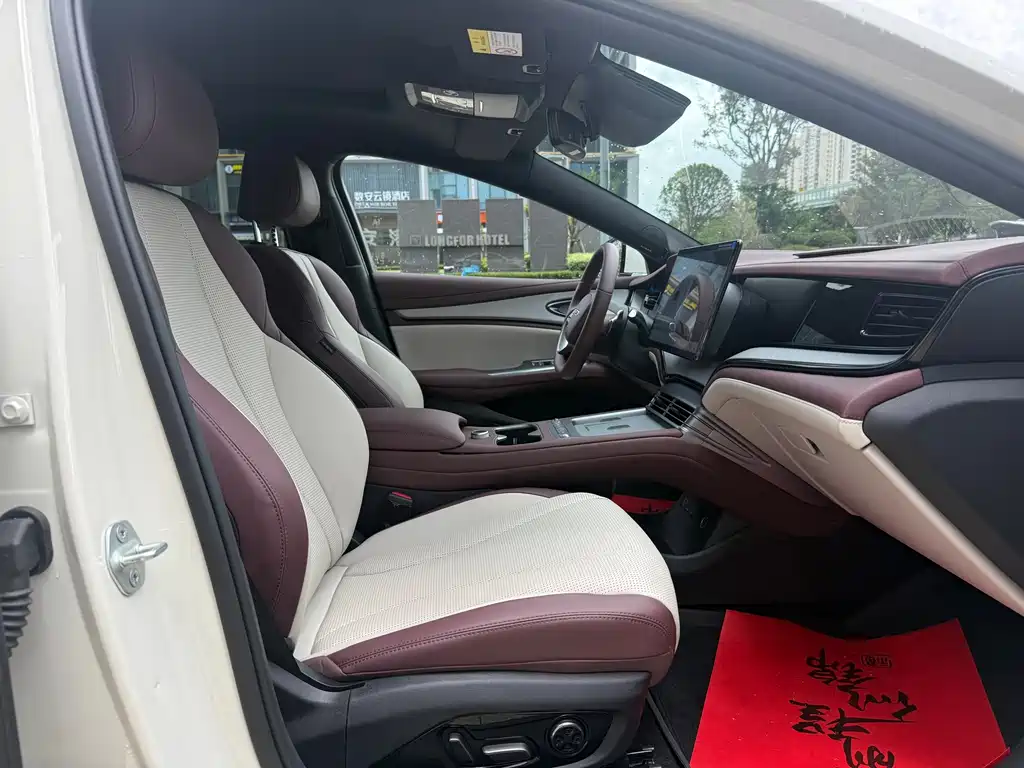 BYD Seal 07 DM-i — фото 10