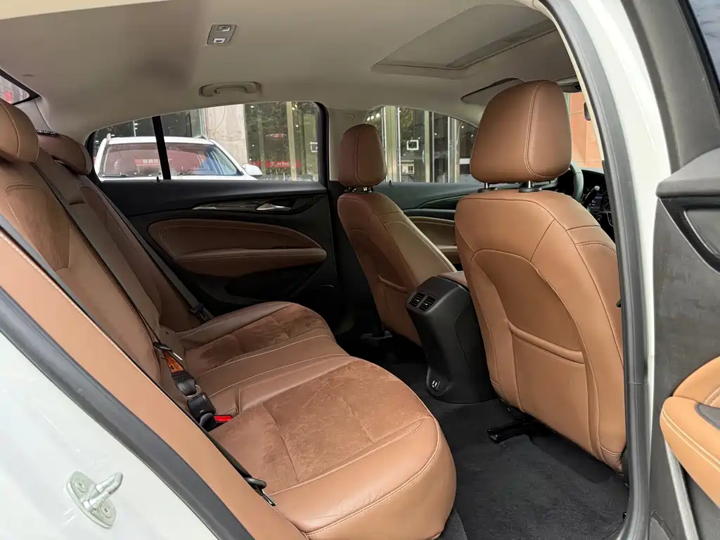 Buick Regal — фото 13