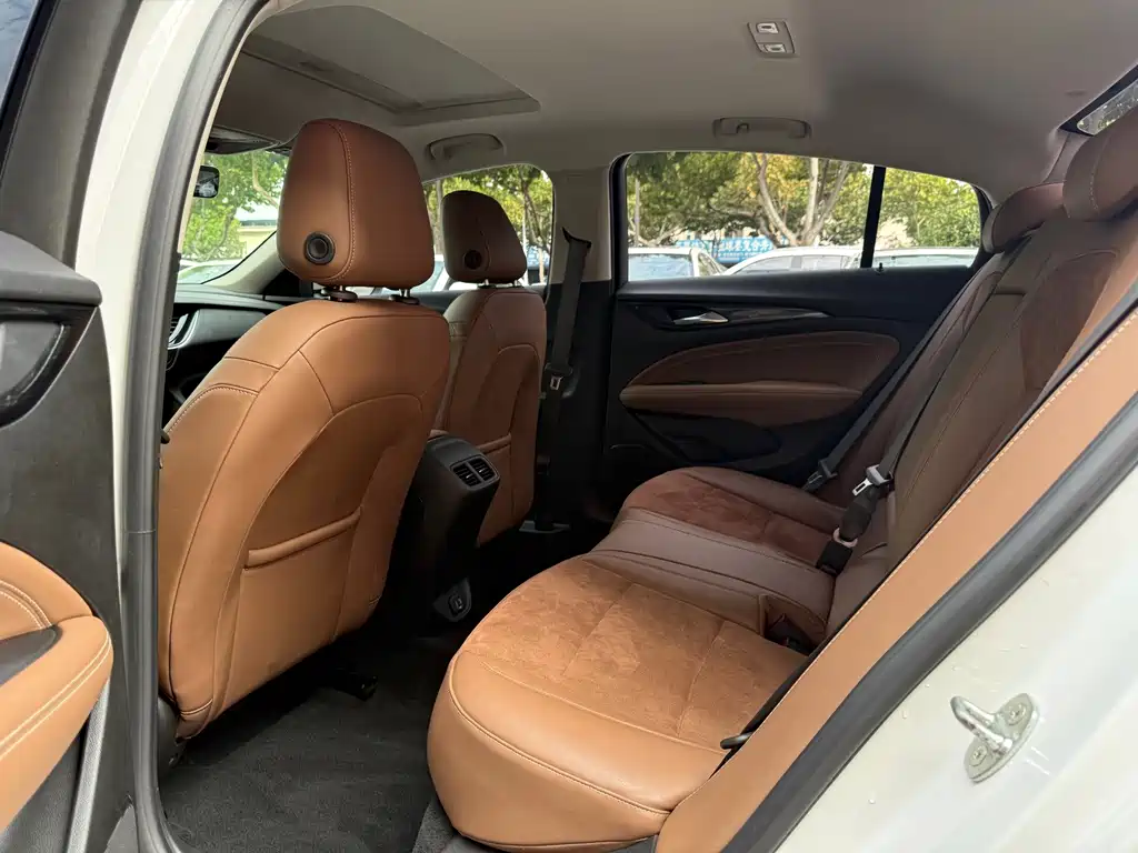 Buick Regal — фото 9