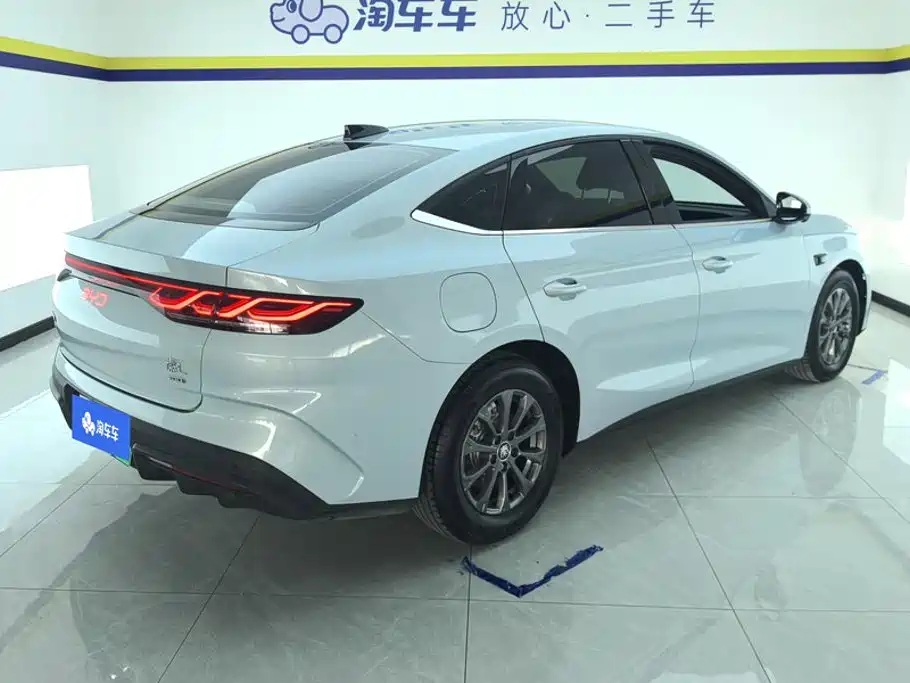 BYD Qin L — фото 3