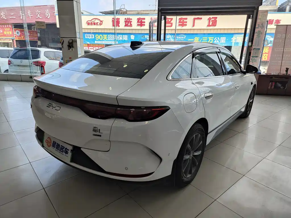 BYD Qin L — фото 13