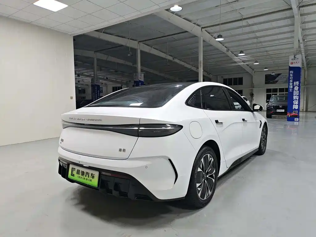 BYD Seal — фото 4