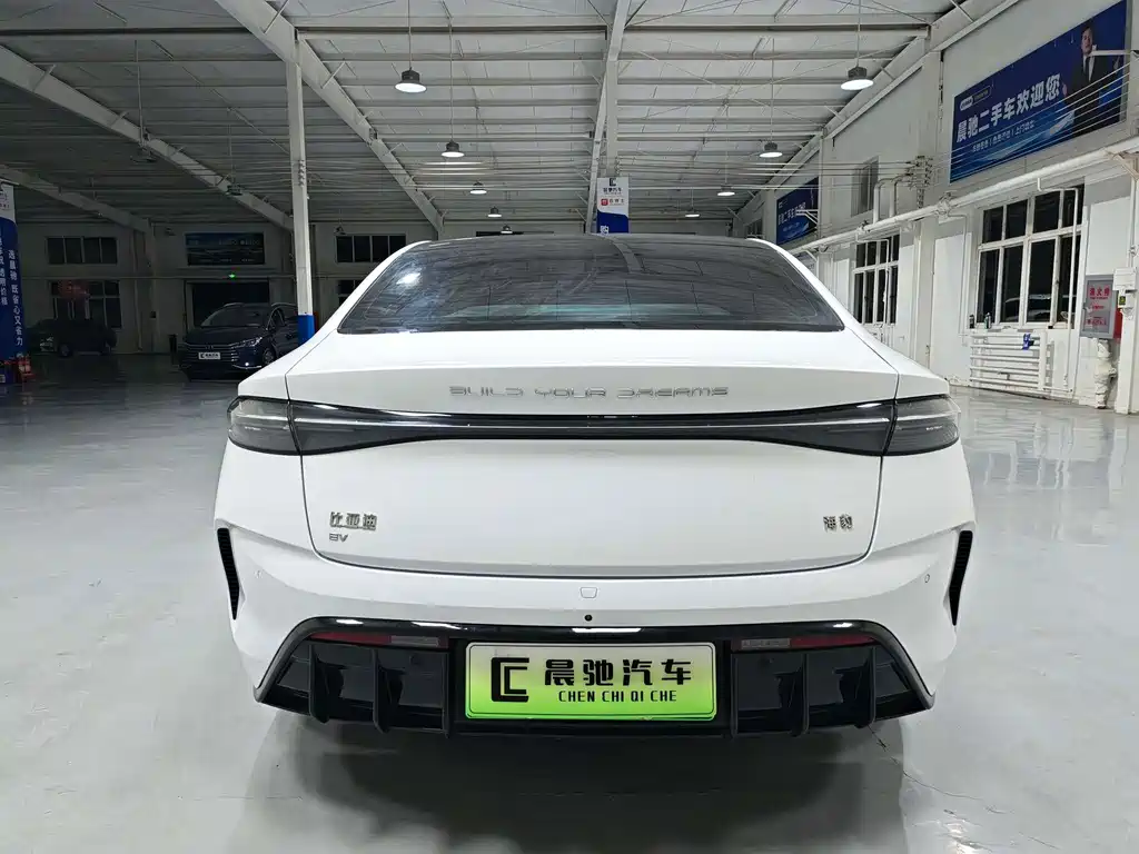 BYD Seal — фото 5
