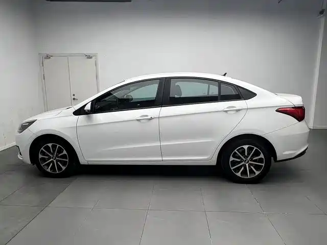 Chery Arrizo 5 — фото 7