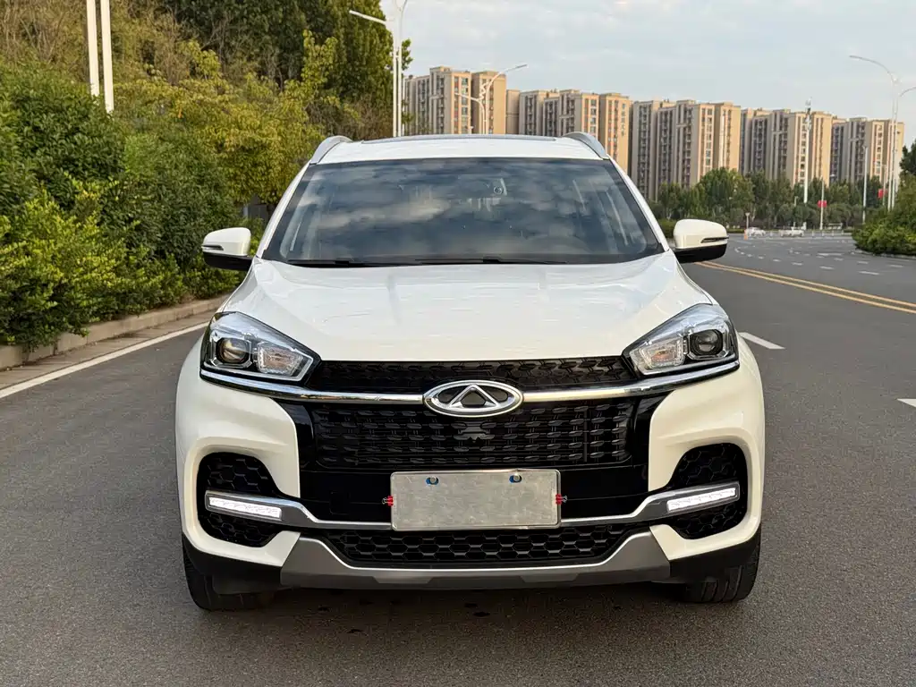 Chery Tiggo 8 — фото 2