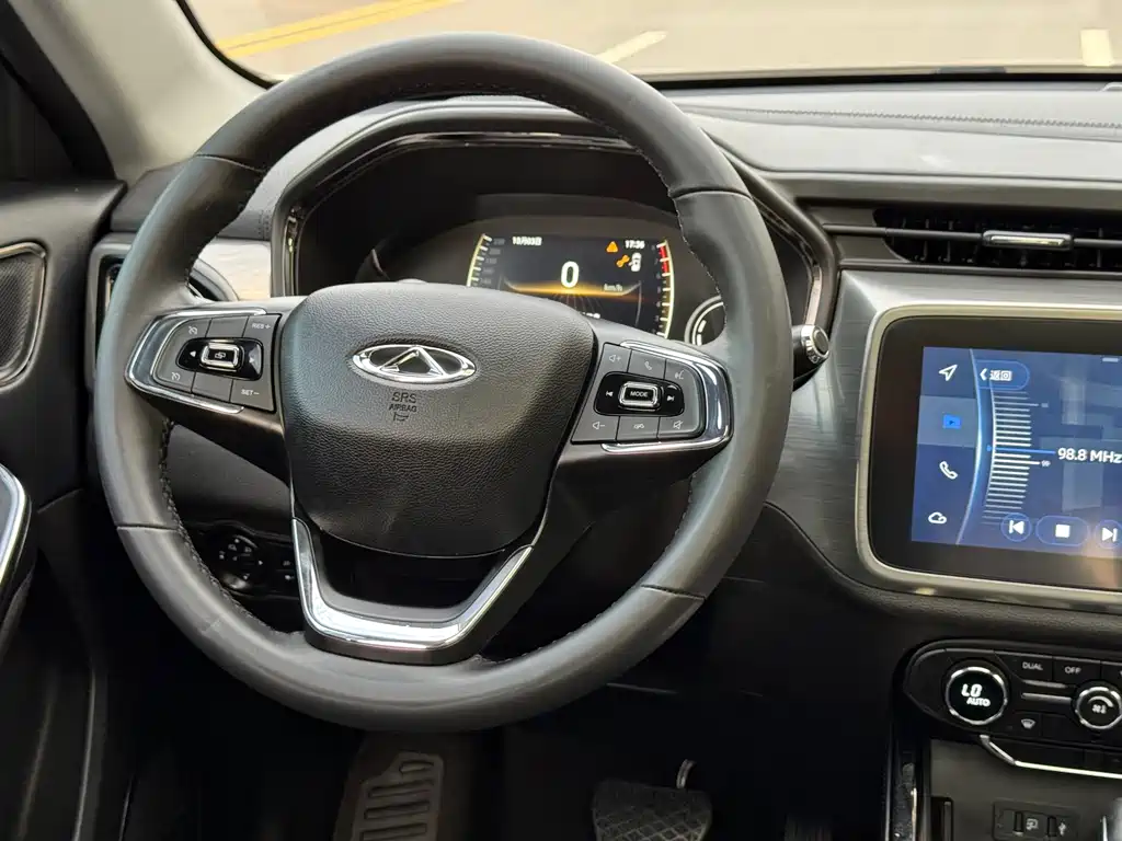 Chery Tiggo 8 — фото 14