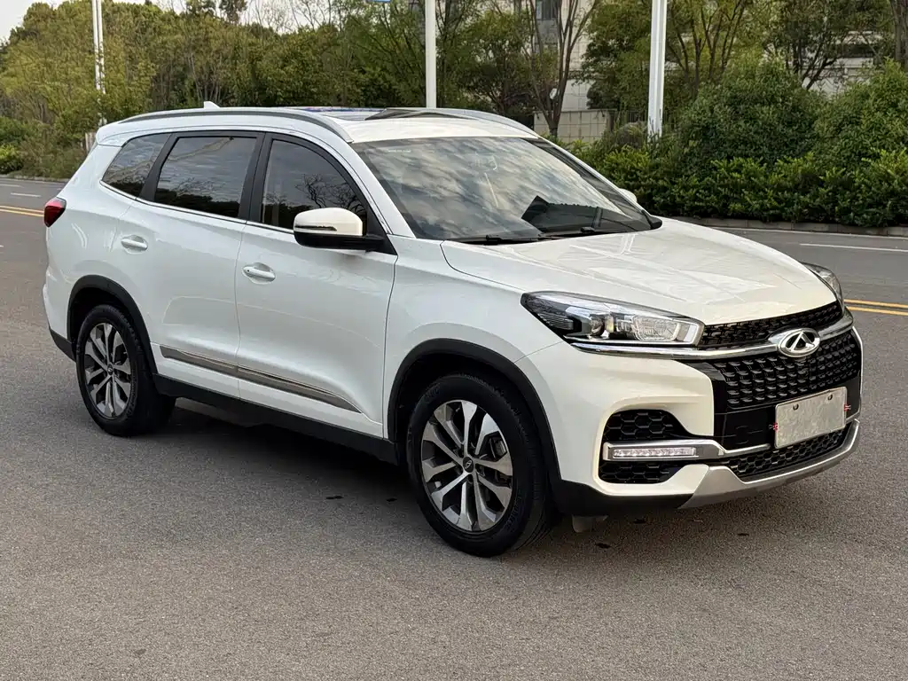 Chery Tiggo 8 — фото 3