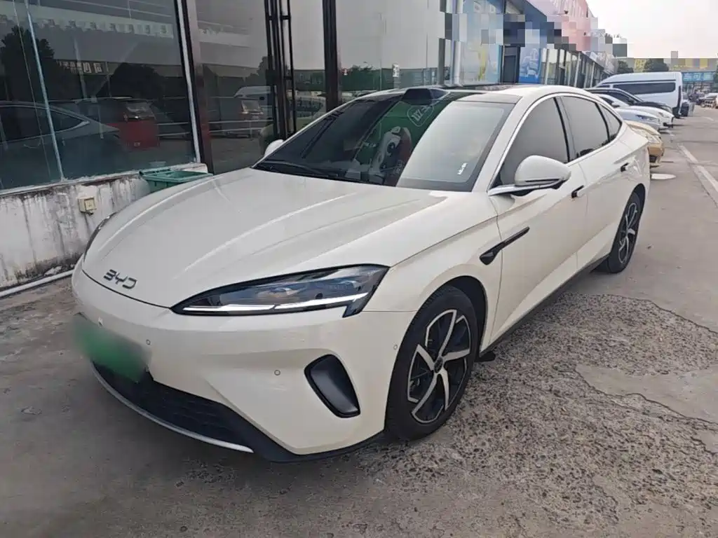 BYD Seal 07 DM-i — фото 2