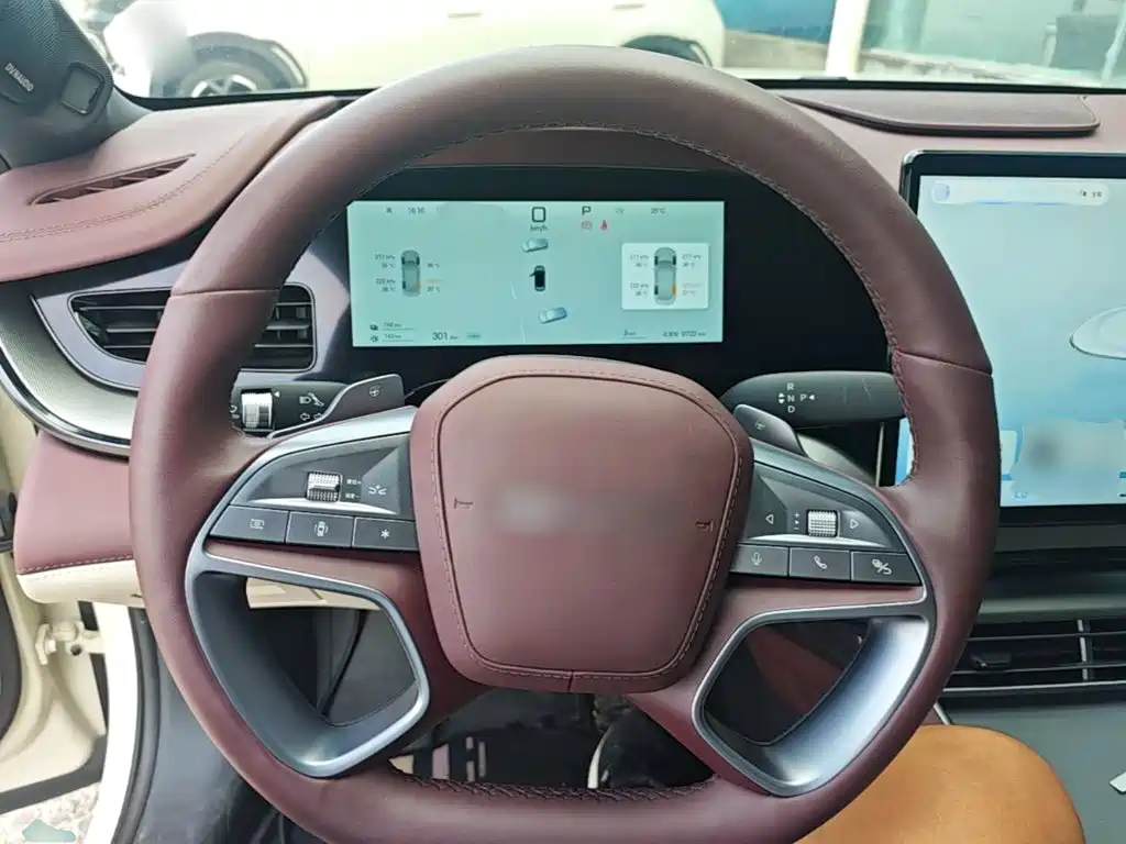 BYD Seal 07 DM-i — фото 11