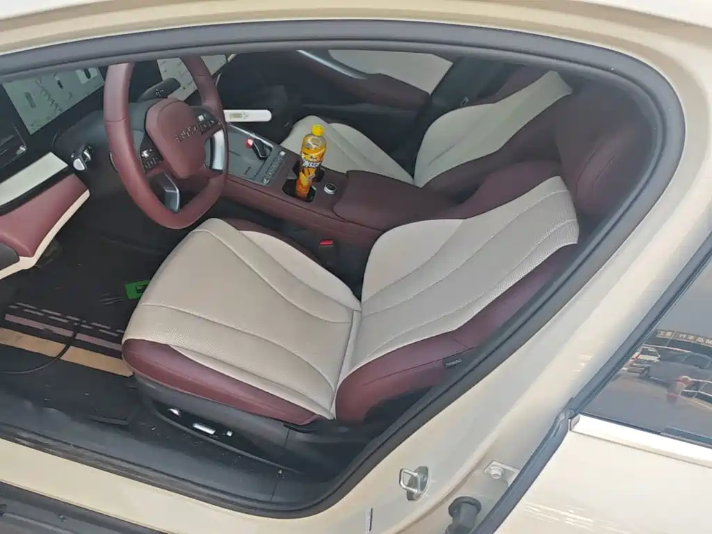 BYD Seal 07 DM-i — фото 15
