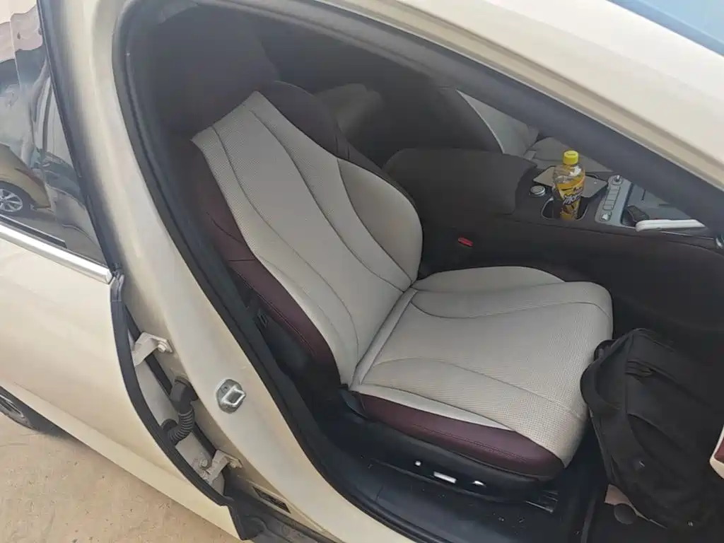 BYD Seal 07 DM-i — фото 25