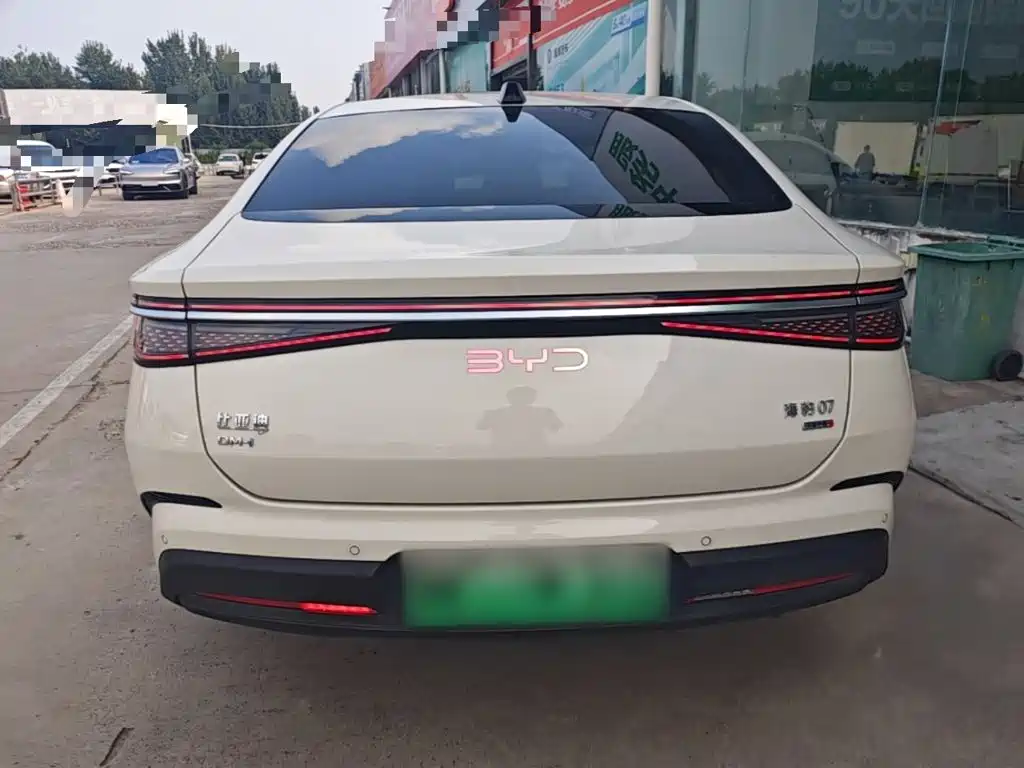 BYD Seal 07 DM-i — фото 6