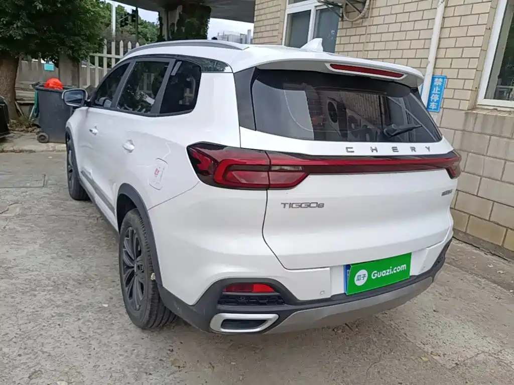 Chery Tiggo 8 — фото 4