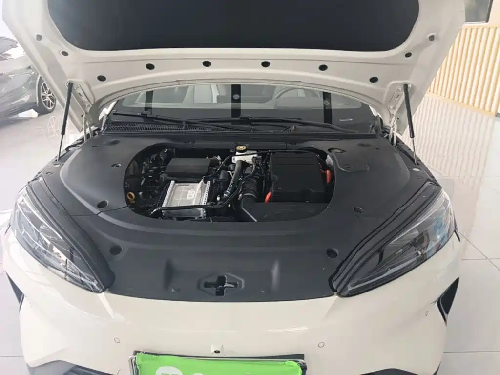 BYD Seal 07 DM-i — фото 20