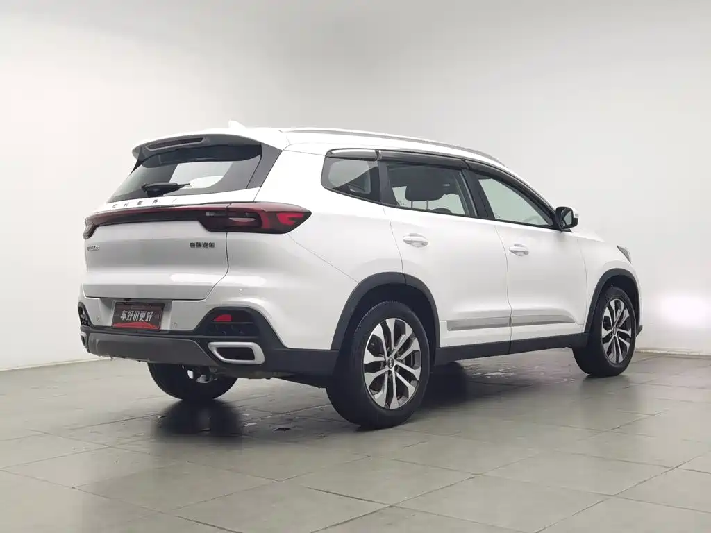 Chery Tiggo 8 — фото 2