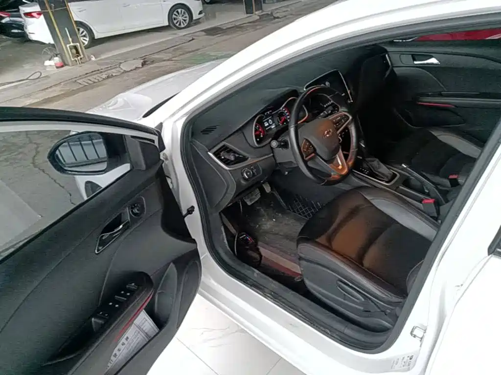 Chevrolet Monza — фото 15