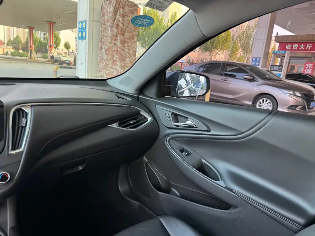 Chevrolet Malibu XL — фото 14