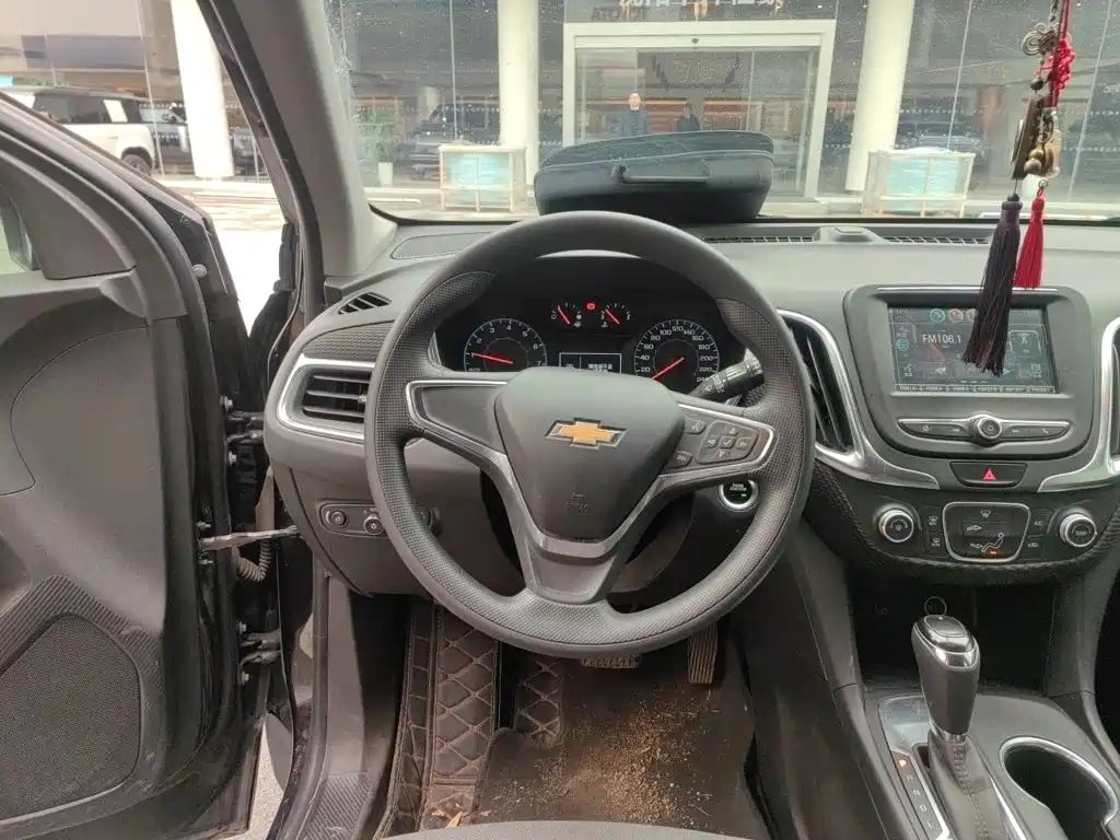 Chevrolet Equinox — фото 11