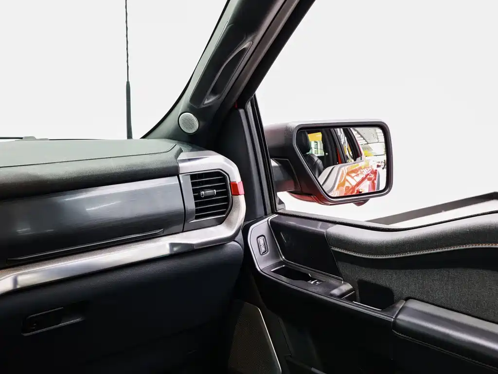 Ford F-150 Raptor — фото 20