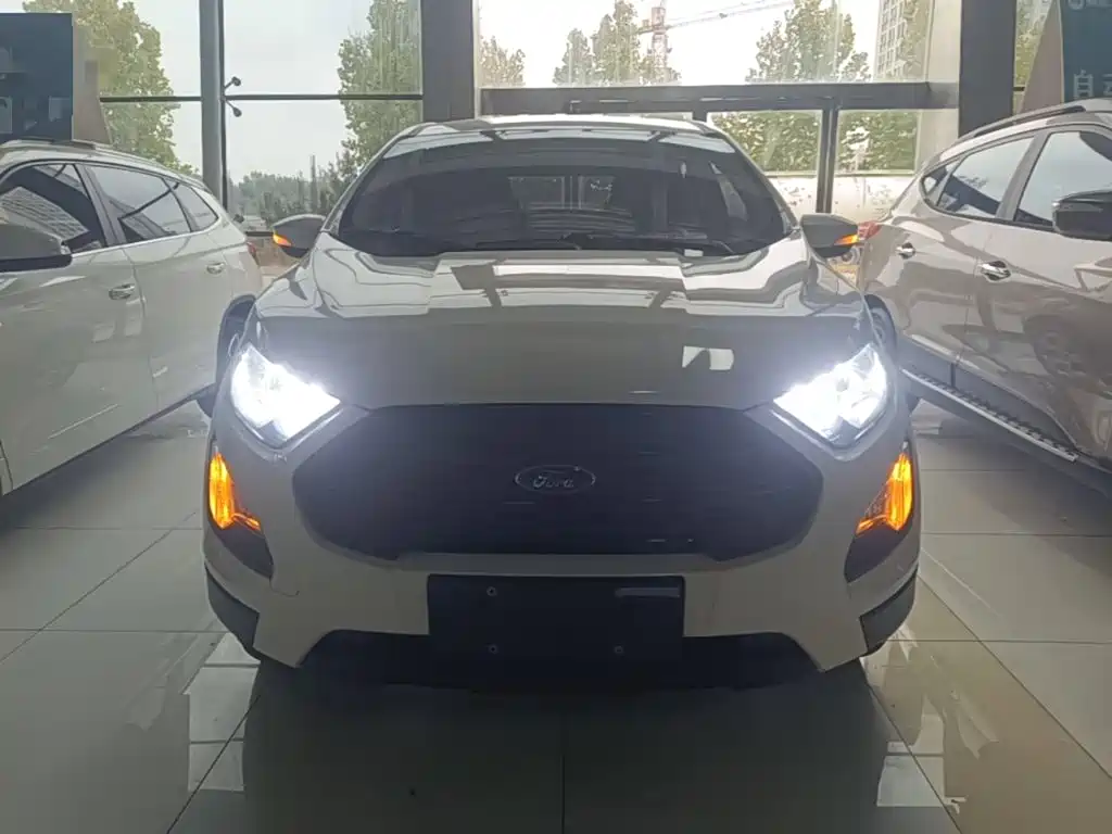 Ford Ecosport — фото 2