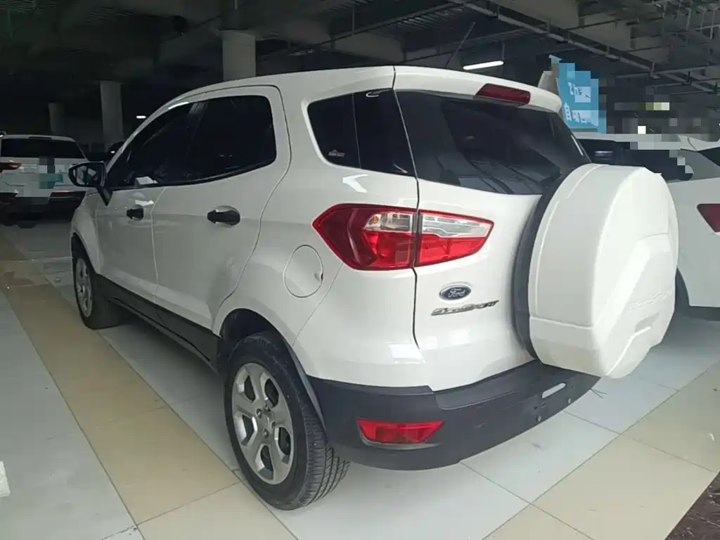 Ford Ecosport — фото 4