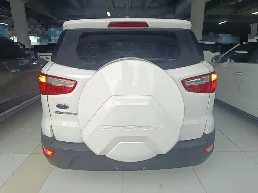 Ford Ecosport — фото 5