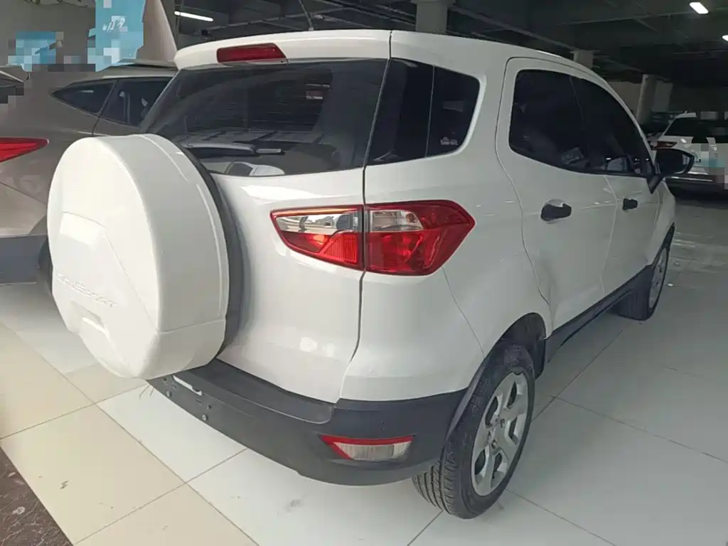 Ford Ecosport — фото 6