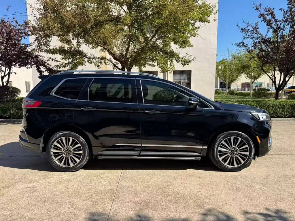 Ford Edge — фото 4