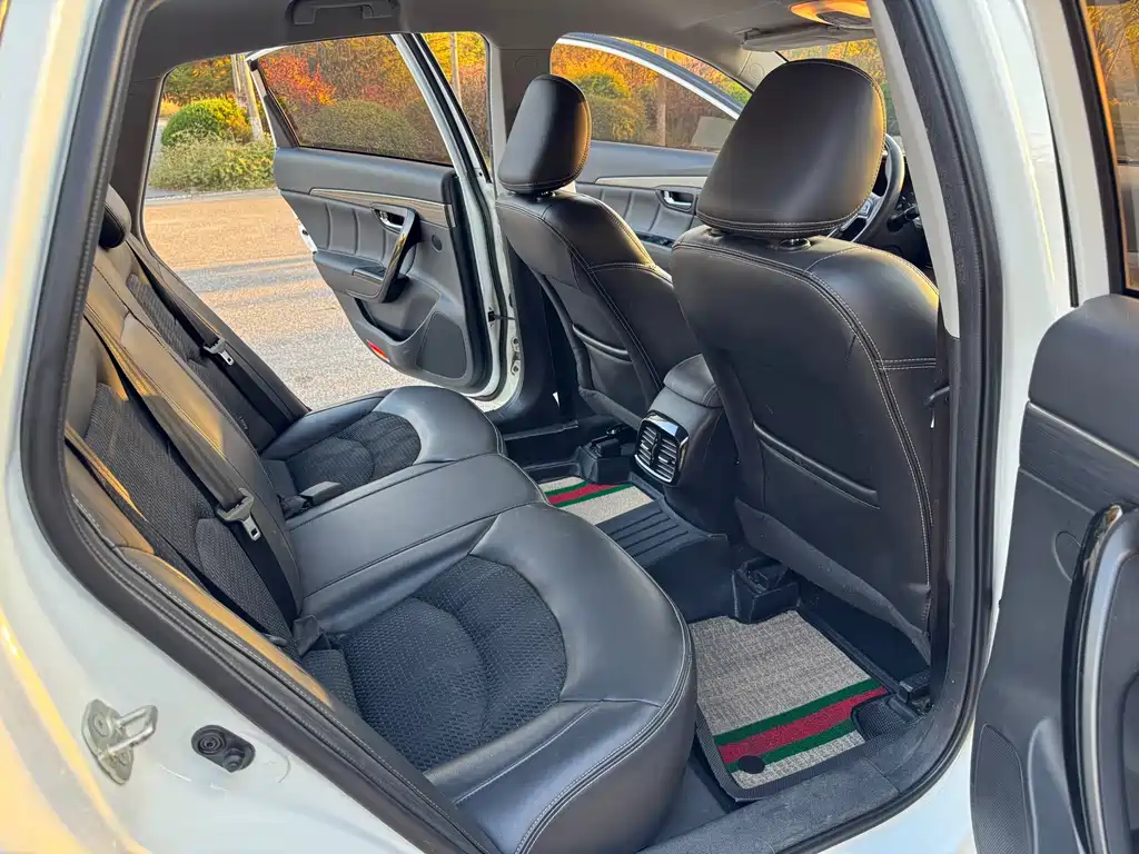 GAC Motor Trumpchi GA6 — фото 15