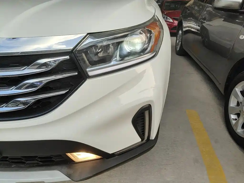 GAC Motor Trumpchi GS4 — фото 23
