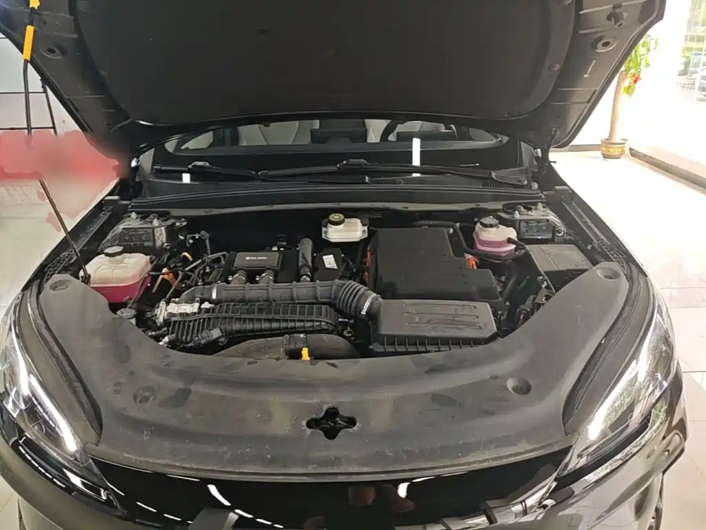 BYD Seal 05 DM-i — фото 20