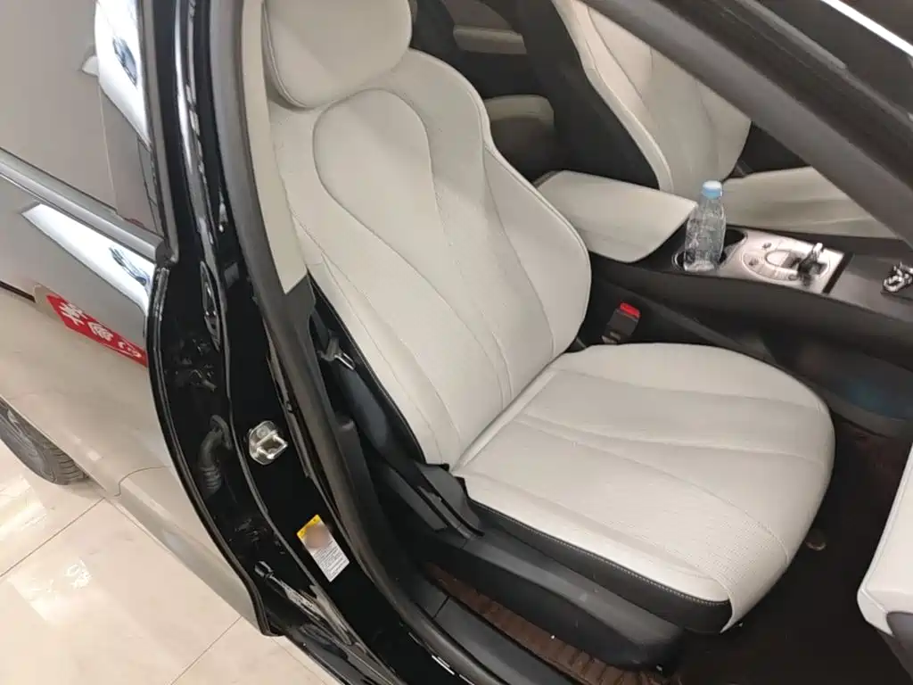 BYD Seal 05 DM-i — фото 25