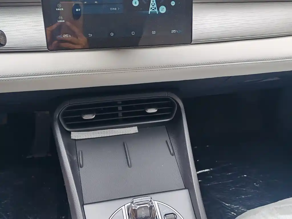 BYD Seal 05 DM-i — фото 11