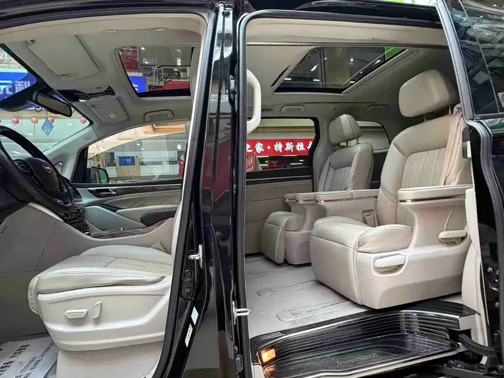 GAC Motor Trumpchi M8 — фото 8